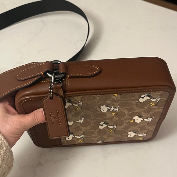 Coach & Peanuts Sullivan Bag - Picture 12 of 17